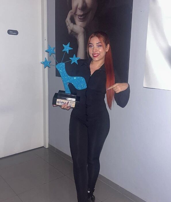 Karelys Molina ganó concurso de cómicos en el Reventonazo. (@robotina.oficial)