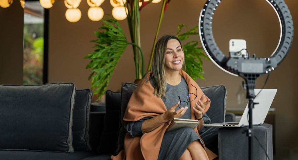 Una forma de atraer o llamar la atención es ofreciendo beneficios exclusivos a los seguidores y clientes. Foto: iStock.