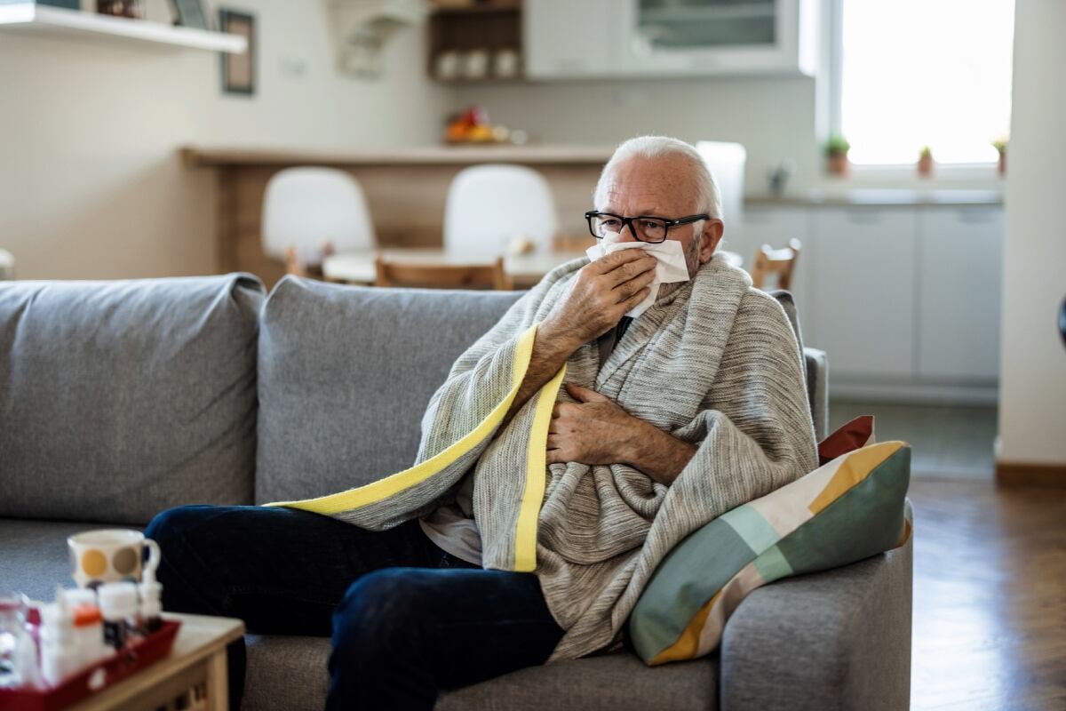 Influenza en adultos mayores. Foto: Istock.