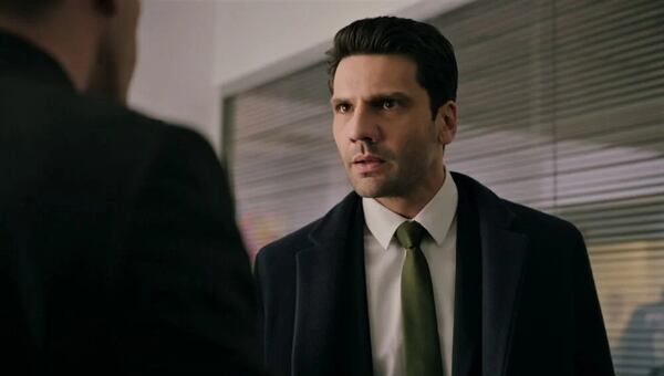 Kaan Urgancıoğlu interpreta a Ilgaz Kaya en la telenovela turca "Secretos de familia" (Foto: Ay Yapım)