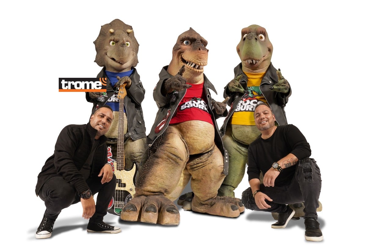 Los Rocosaurios; Banda de rock integrada por Rocky, Roco y Rico, que son Triceratops, T-Rex y Edmontosaurus. Tienen videoclips en YouTube y sus canciones llevan mensajes positivos a los niños. (Trome)