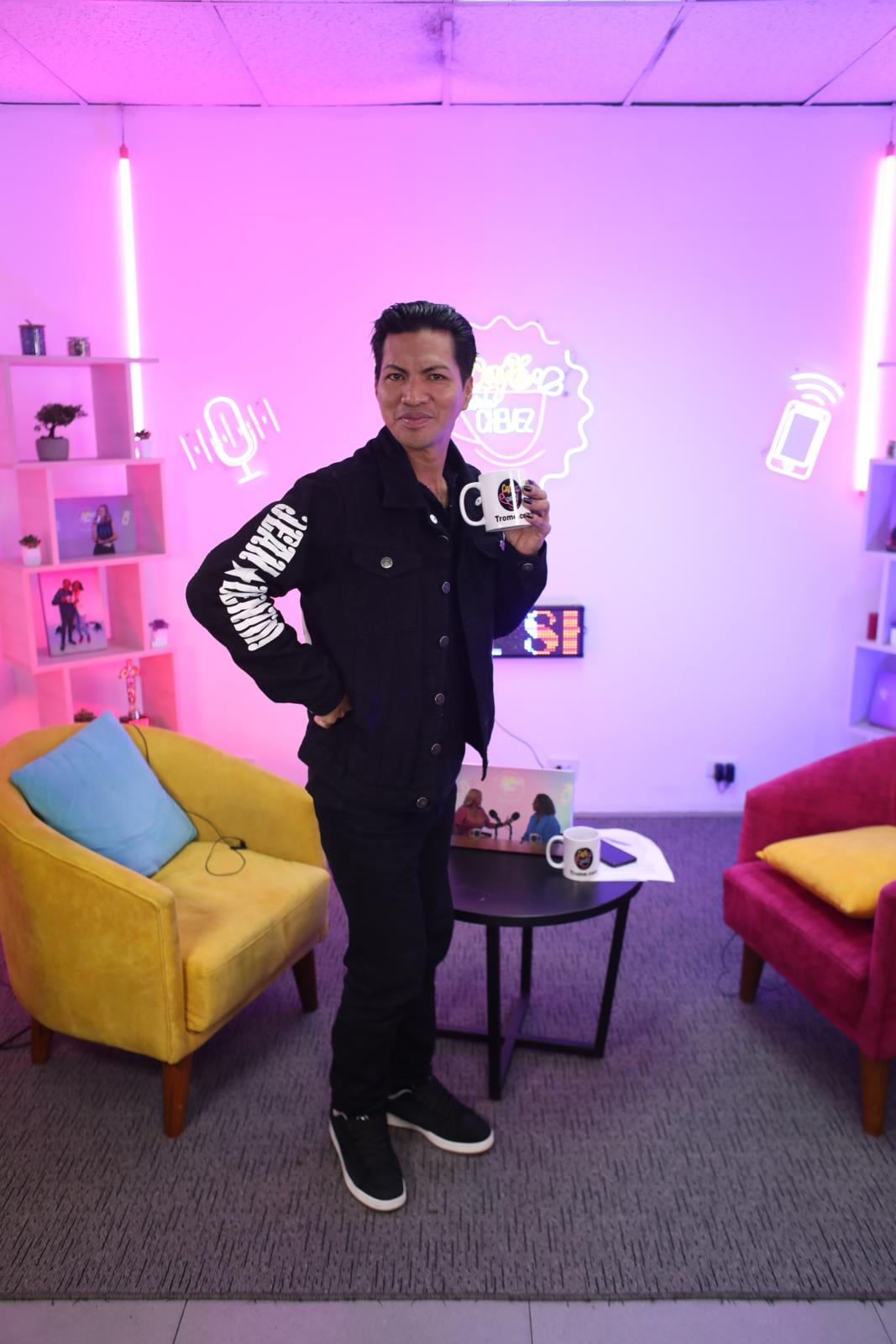 Pepino en el Café con la Chevez. Foto: Antonio Melgarejo / @photo.gec