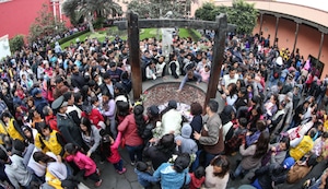 Respeten la fe de los peruanos