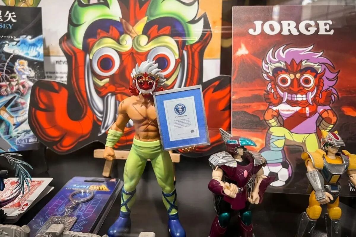 Coleccionista peruano lleva nombre de personaje de Caballeros del Zodiaco