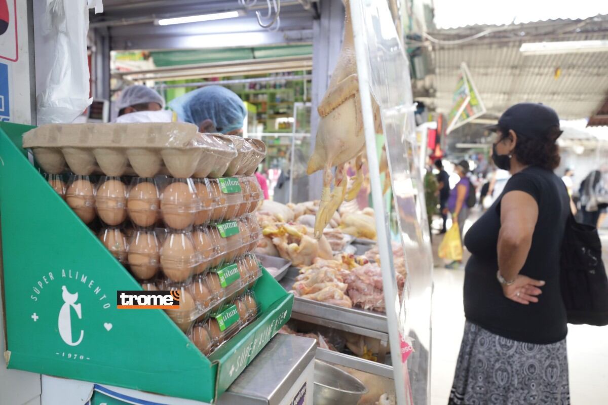 "La explicación de esa alza de precios es básicamente de contexto internacional. A nivel interno afectan temas de gestión, como la escasez de urea", señaló Mónica Muñoz-Nájar/ Redes, (Entrevista: Isabel Medina / Trome)