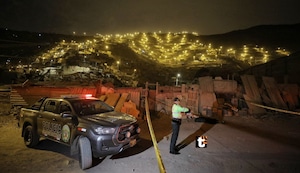 Terror en Villa maría del Triunfo: Hallan el cadáver de mujer en descampado y aterroriza a transeúntes