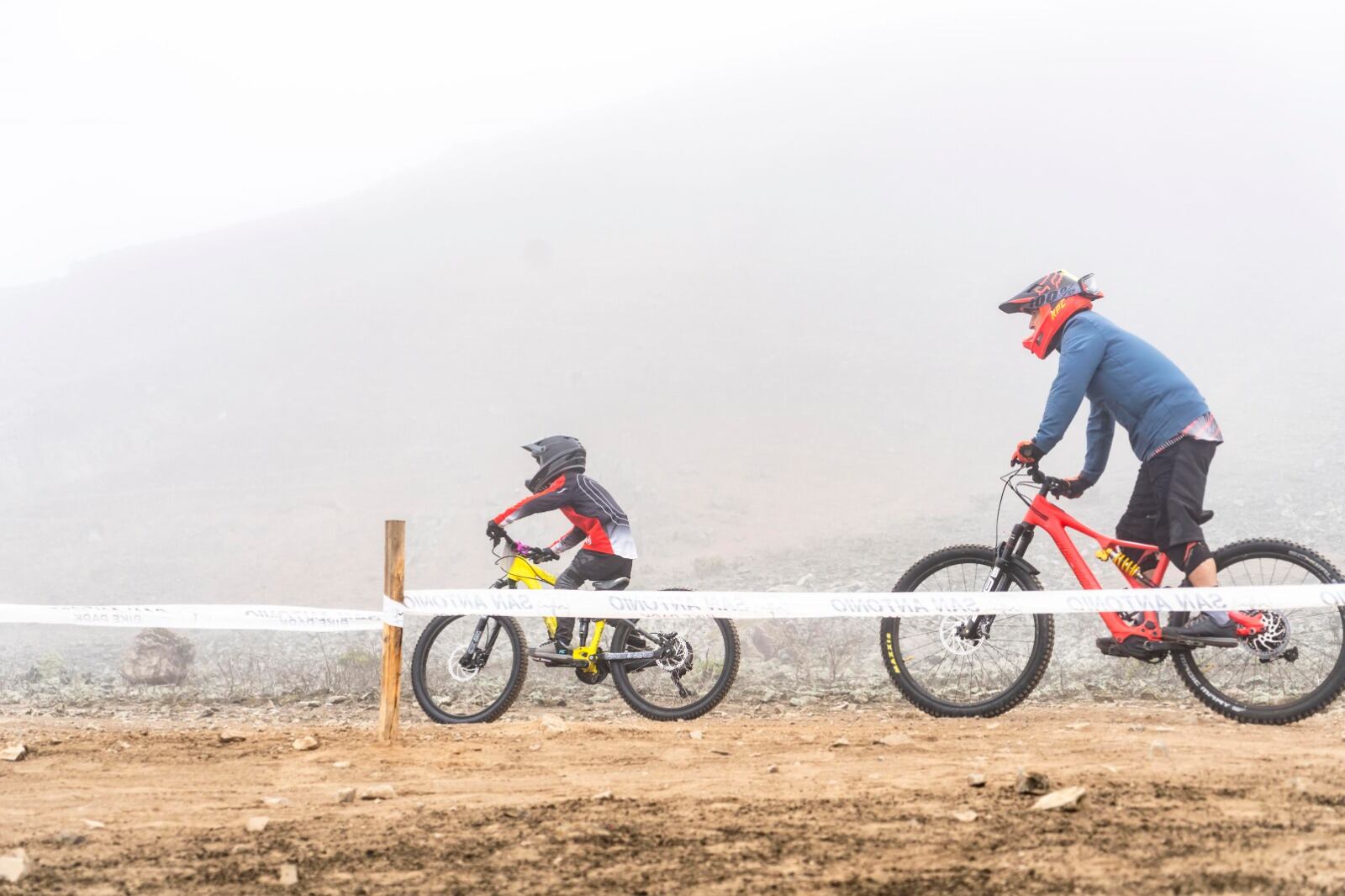 Ciclismo de montaña a una hora de Lima en el Santuario de Amancay