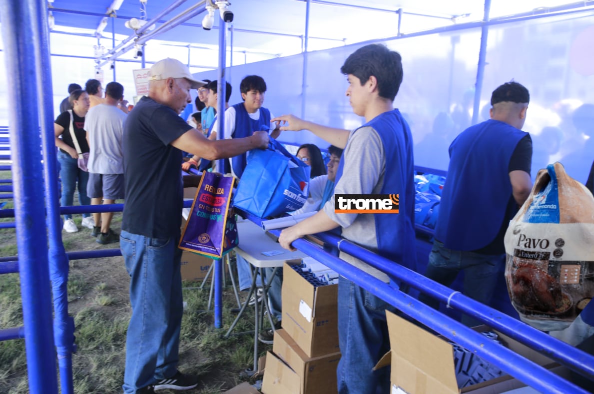 Abrieron las paviferias, para canjear vales físicos y digitales de pavo y de cerdo. Mira dónde, los horarios y tipos de vales. (Entrevista: Isabel Medina / Foto: Allengino Quintana / Trome),