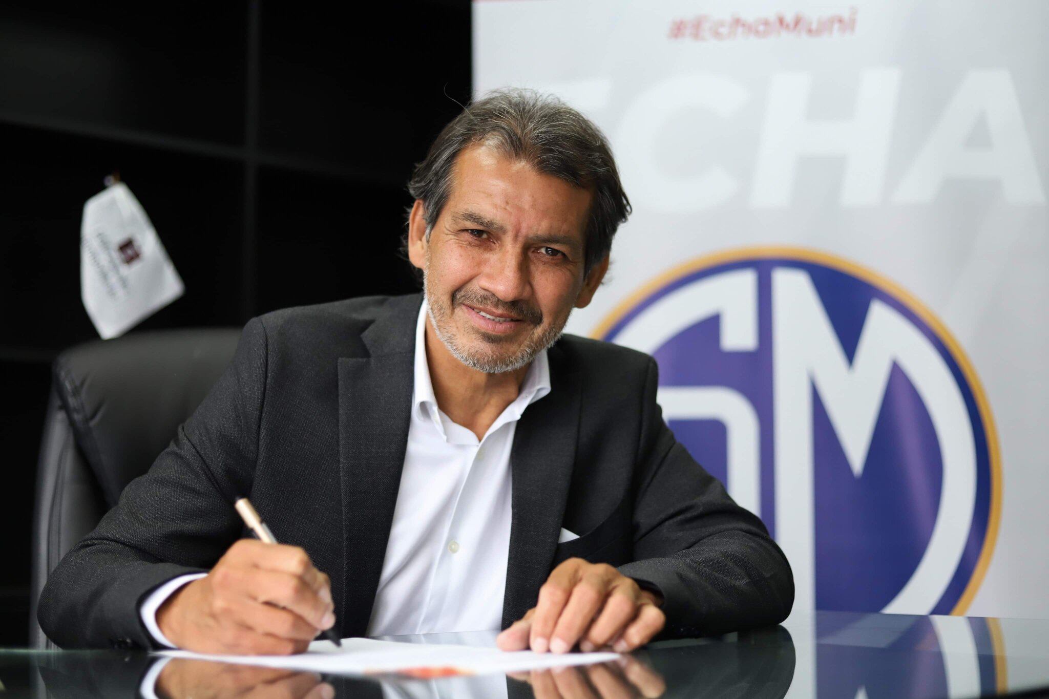 Franco Navarro debuta con el buzo de Deportivo Municipal. Tiene un doble compromiso con el club que lo mostró en el inicio de su carrera.