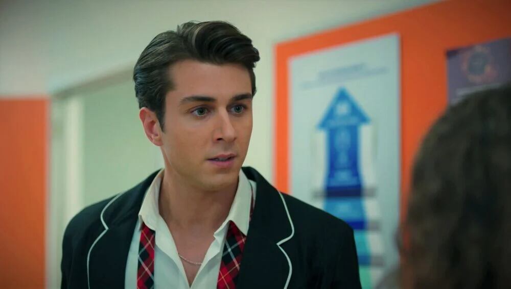 Doruk celoso de Kaan en la telenovela turca "Hermanos" (Foto: NG Medya)