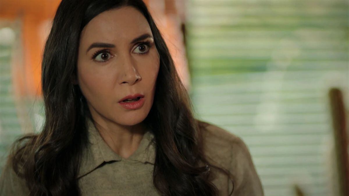 Süzan encuentra a Resul muerto en su casa (Foto: Antena 3)