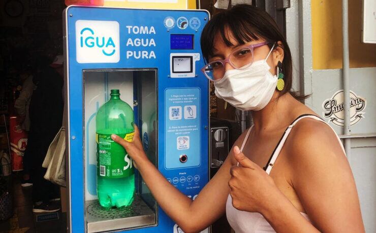 Igua crea acceso sostenible a agua pura mediante fuentes de purificación para espacios urbanos.
Foto: Kunan.