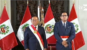 Cambio de ministro cuando faltan dos meses para la salida de José María Balcázar: Freddy Solano González nuevo titular de la cartera de trabajo