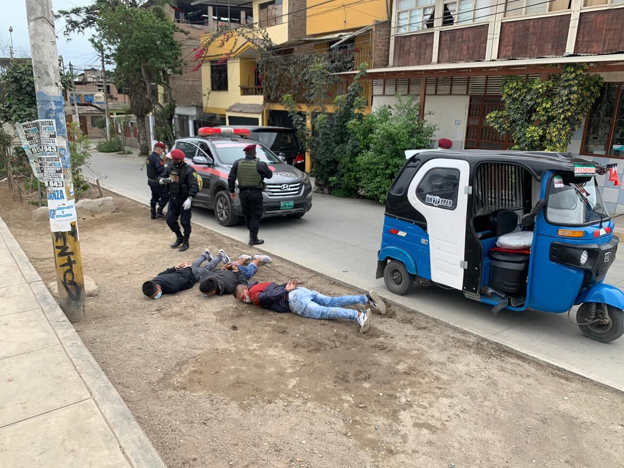 Sujetos fueron detenidos en una persecución en Villa El Salvador.