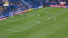 ¡Se perdió el triunfo! Pérez Guedes falló solo y Universitario dejó escapar la victoria ante Nacional en Montevideo