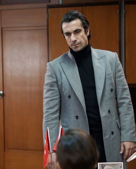 Ibrahim Çelikkol interpreta a Hakan Gümüşoğlu en Tierra amarga (Foto: Tims & B Productions)
