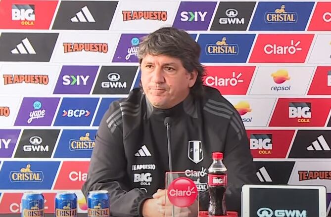 Jean Ferrari y la llegada del nuevo entrenador de la Selección Peruana: confeti, promesas y teatro