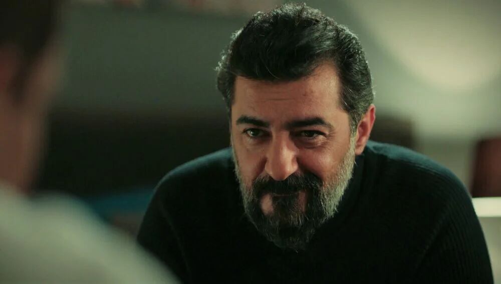 Akif cada vez más cerca de Kaan en la telenovela turca "Hermanos" (Foto: NG Medya)