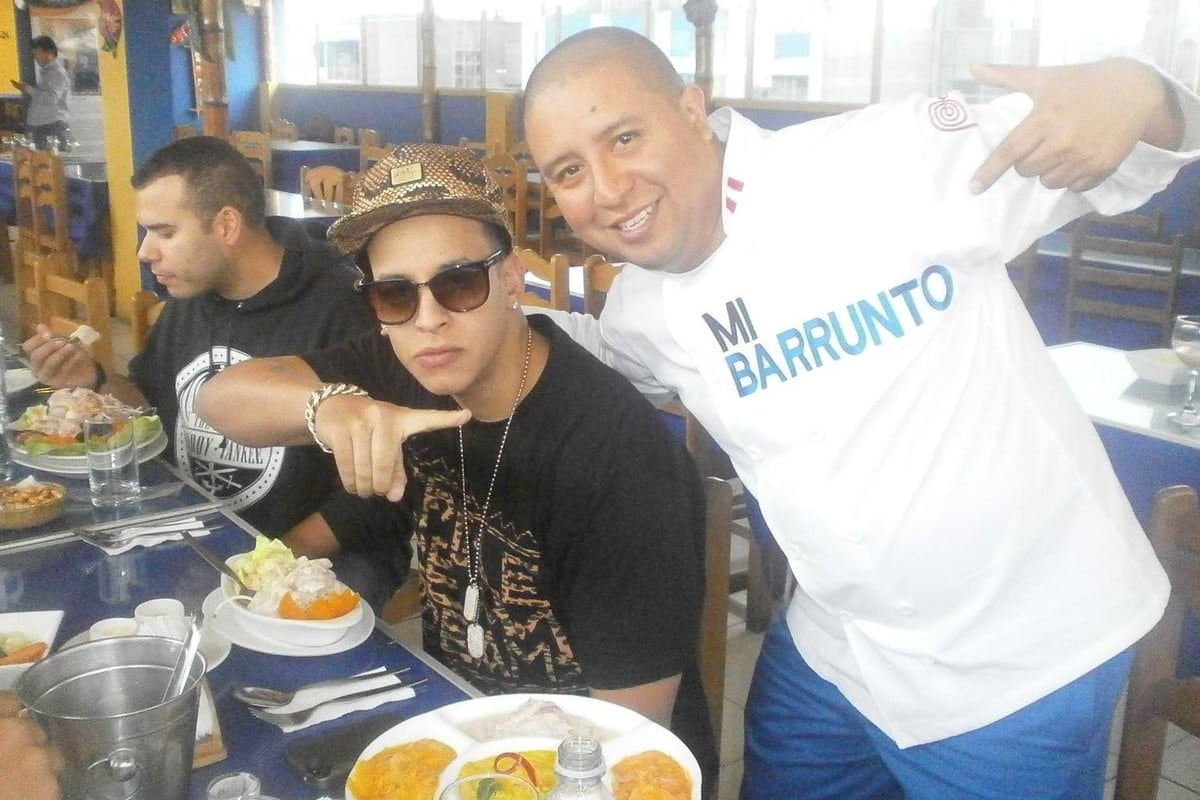 Daddy Yankee tuvo oportunidad de conocer la cebichería Mi Barrunto, en anterior visita.