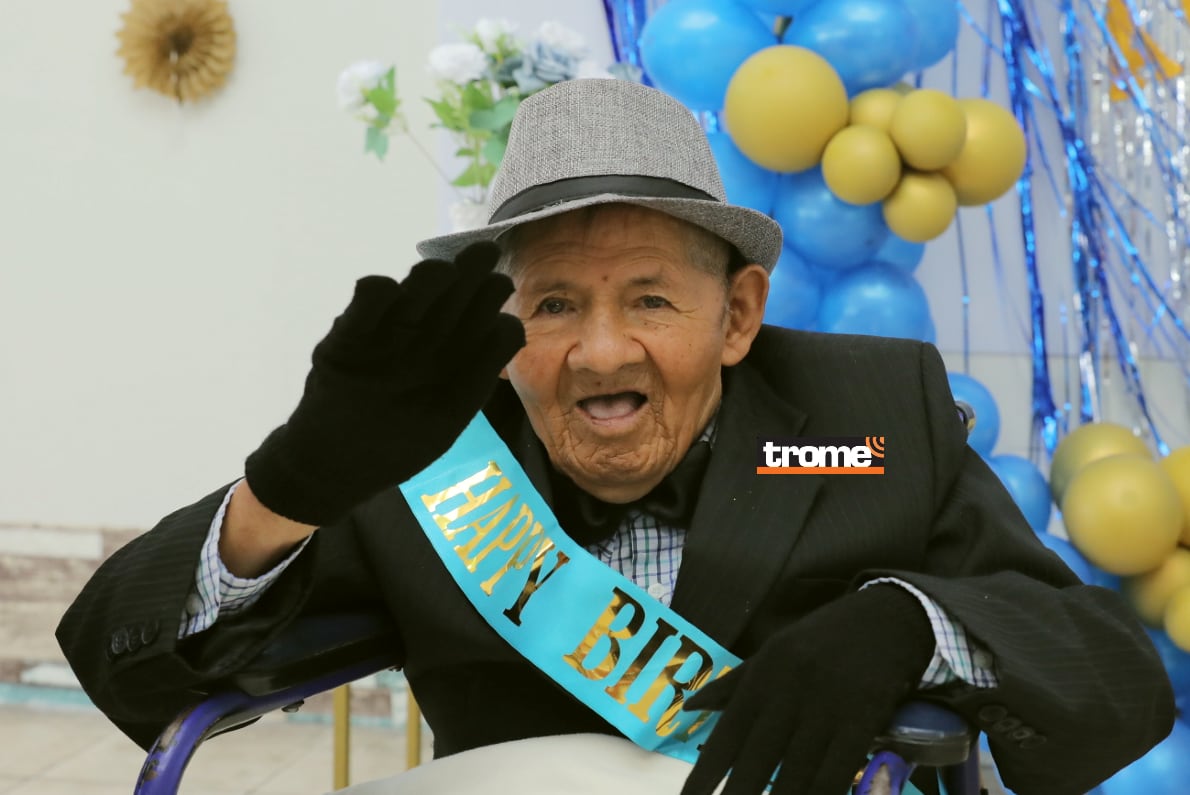 Don Aniceto, abuelito centenario, celebró con sus amigos de Inabif un nuevo año de vida: sus 110 años. (Isabel Medina / MIMP/ Trome).