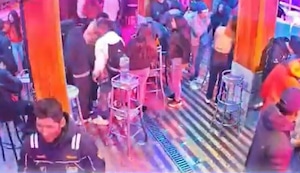 Puno: Sale a la luz video del asesinato de tres personas en discoteca de centro minero