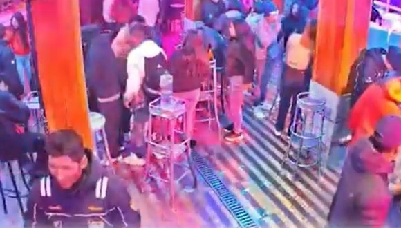 TROME | Sicario acribilla a tres personas en discoteca en Puno (24 Horas)
