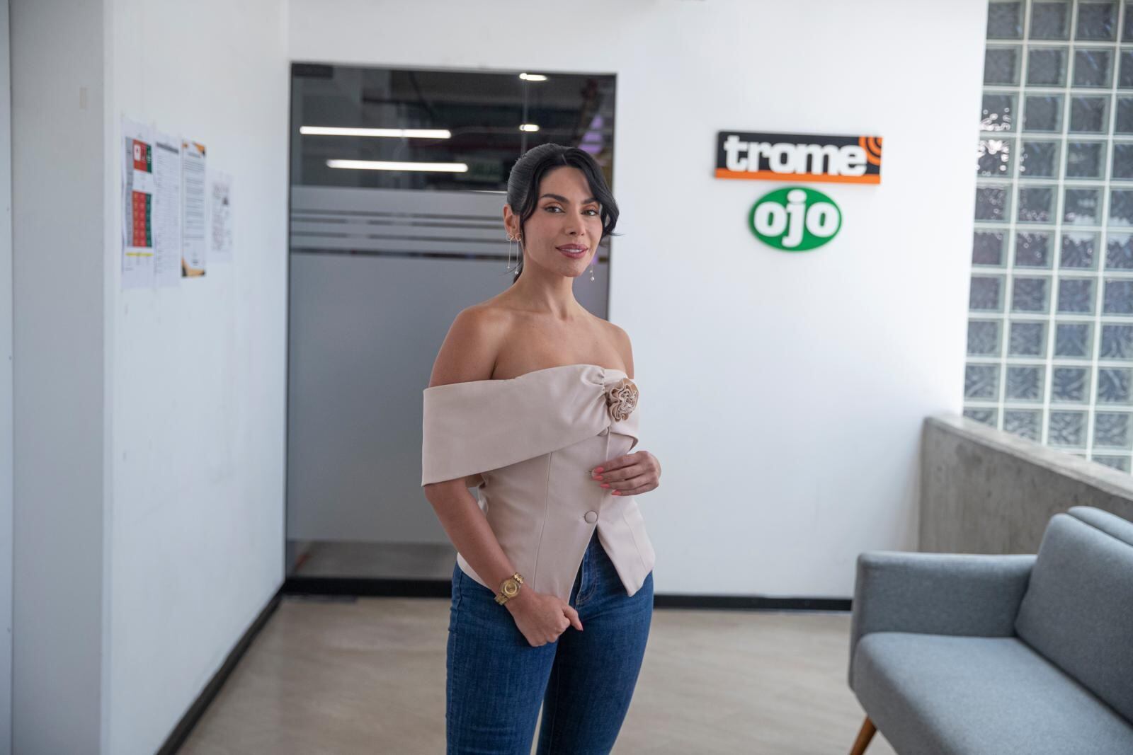 Ely Yutronic en el Café con la Chevez