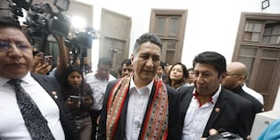 Autoridades y dirigentes de Perú Libre se reúnen para celebrar el aniversario de fundación del partido. Entre los asistentes se encuentra Vladimir Cerrón, presidente y fundador de la agrupación política. Foto: Mario Zapata N. / @photo.gec