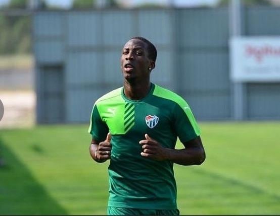 Luis Advíncula como jugador en el futbol de Turquía La fe de Cuto (foto: GEC)