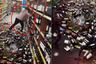 La despiden del supermercado y rompe costosas botellas de vino