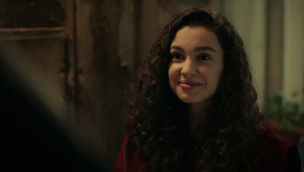 La sorpresa de Doruk para Asiye (Foto: NG Medya)