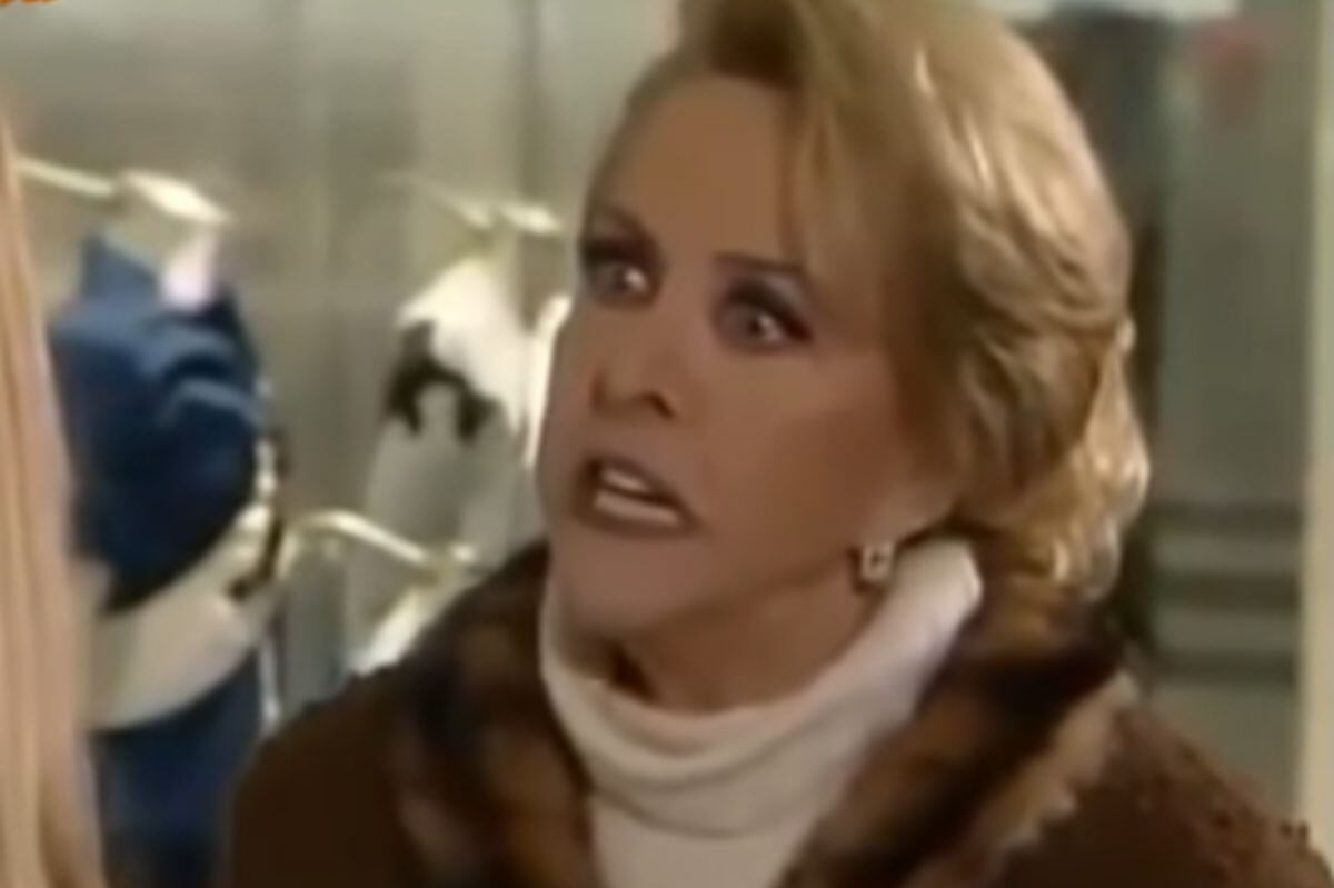 María Rubio como Lucrecia de Montesino. (Foto: Televisa)