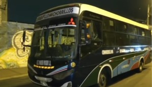 Chorrillos: Delincuentes balean otro bus de transporte público | VIDEO