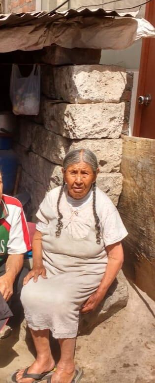 Victoria Tito Castillo, conocida comerciante mayorista de ajos del mercado mayorista de Santa Anita, ofrece recompensa por su abuelita desaparecida.