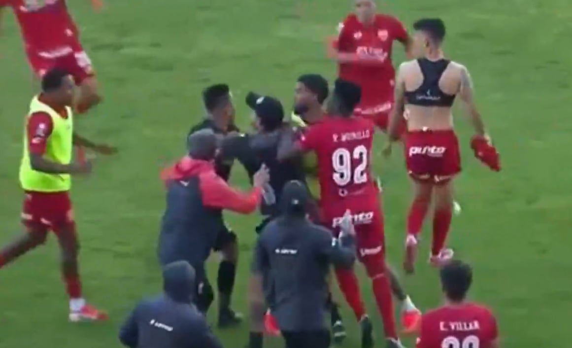 Sport Huancayo vs. Sport Boys termina en bronca tras polémico penal y celebración del gol del ‘Rojo matador’ | VIDEO