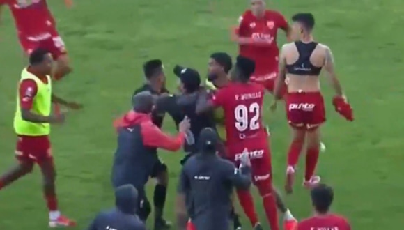 Sport Huancayo vs. Sport Boys termina en bronca