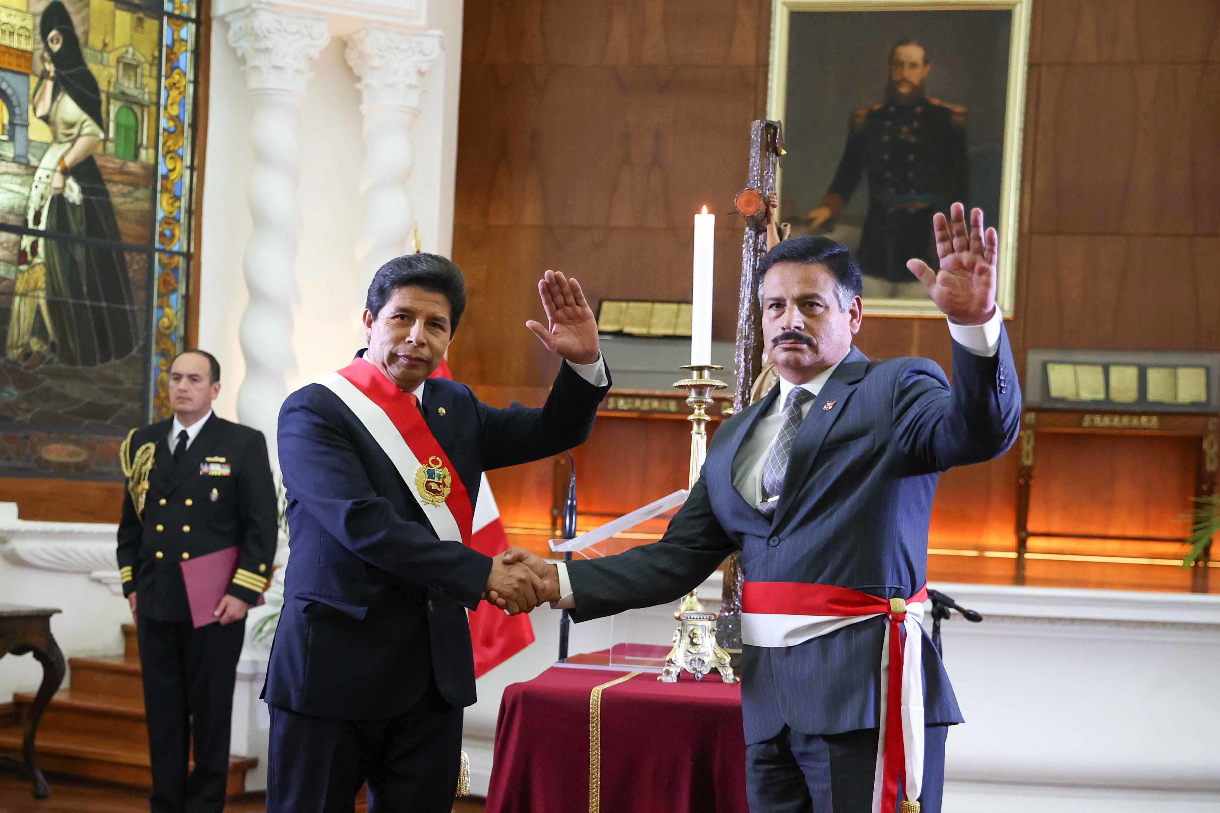 Daniel Hugo Barragán Coloma con Pedro Castillo.