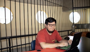 Joven peruano es finalista de Codevita, el concurso de programación más grande del mundo