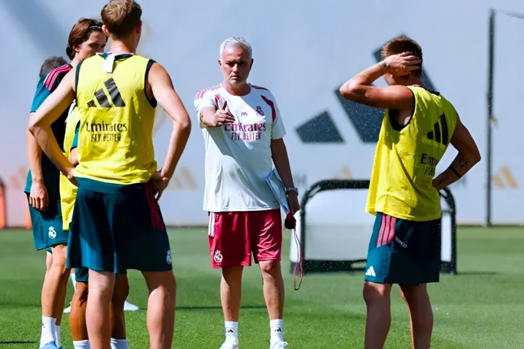 José Mourinho ya empezò a trabajar con el Real Madrid (Foto: @RealMadridCF)