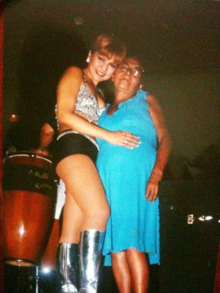 Su héroe en la vida real es su madre, quien ya falleció. Foto: Facebook.