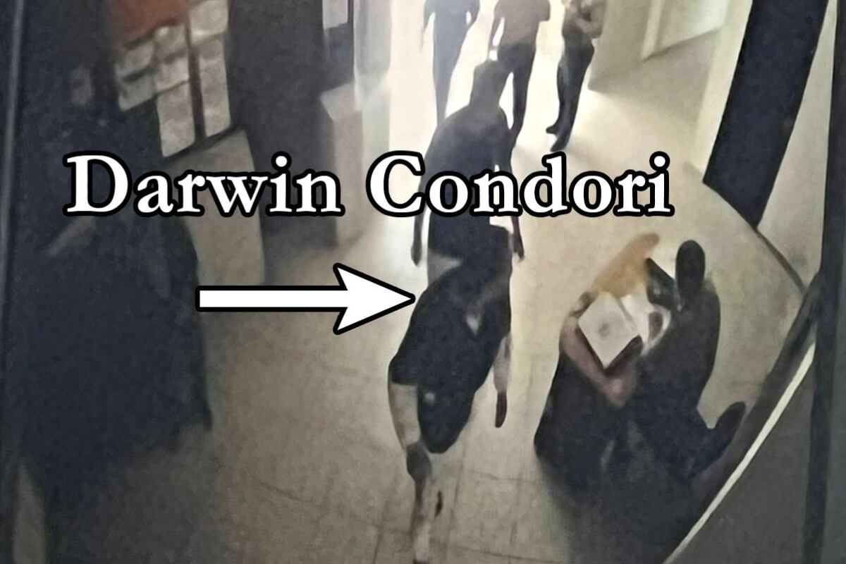 Darwin Condori en comisaría Santa Luzmila, Comas. Foto: captura estudio Arbizu&Gamarra