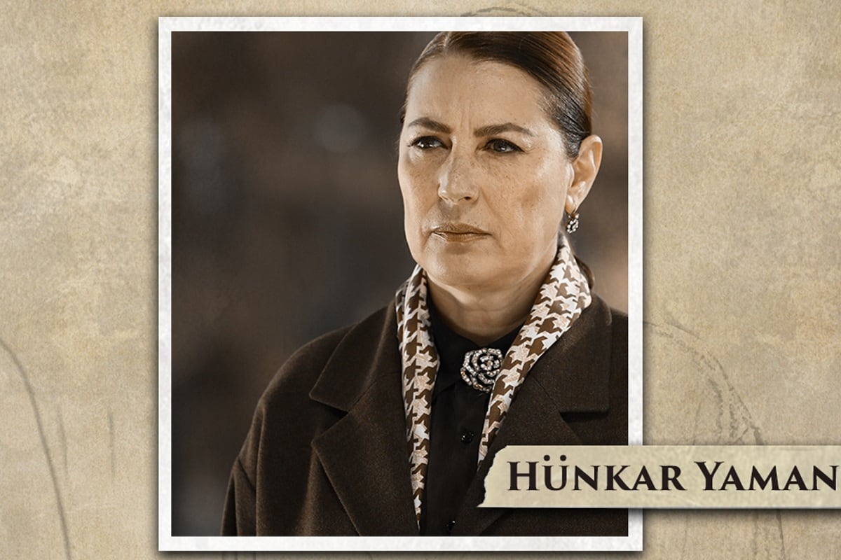 Vahide Perçin interpreta a Hünkar Yaman en "Tierra Amarga" (Foto: ATV)