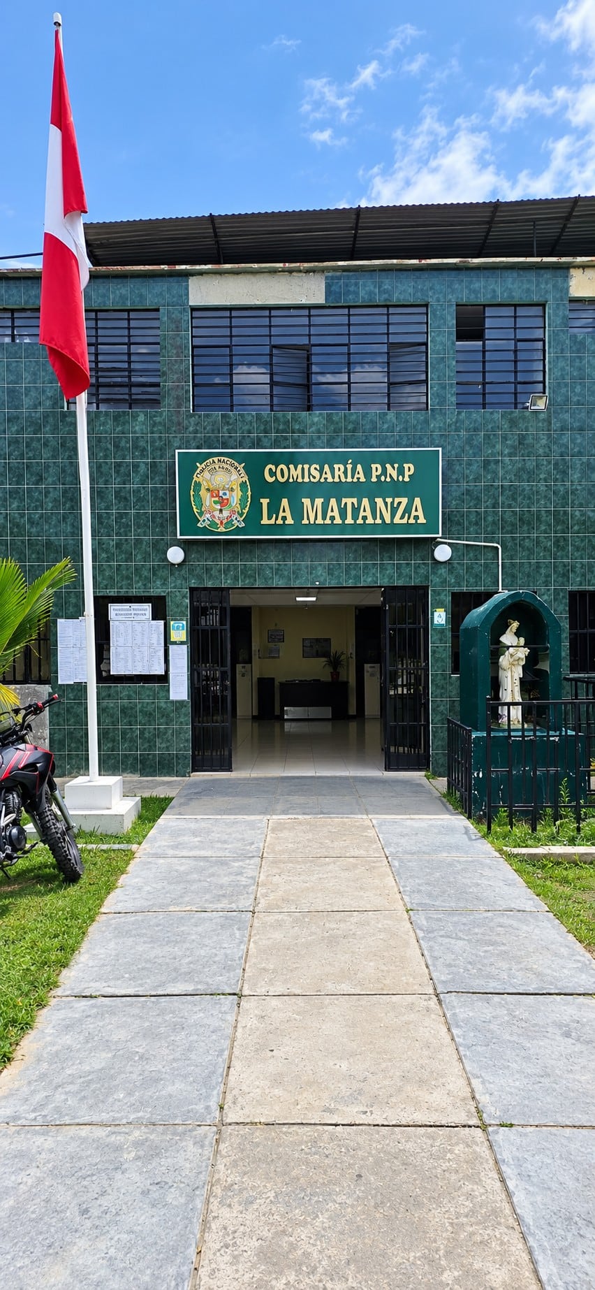 Piura; Los tres efectivos policiales intervenidos prestaban servicios en la comisaría de La Matanza.