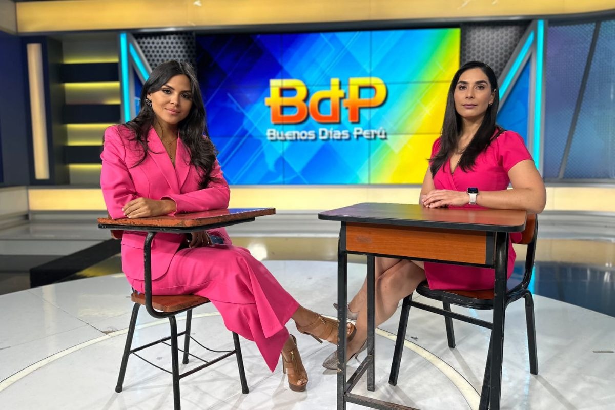 Periodistas Claudia Chiroque y Pamela Acosta, conductoras de Buenos Días Perú.