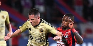 Cusco FC mostró una gran trabajo defensivo en Medellín (Foto: Getty Images)