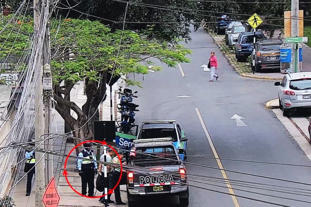 Serenazgo de Miraflores intervino a 'agentes de seguridad' y recuperaron vehículo (Foto: @americanoticias)