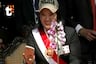 Una niña, una orquídea y un celular olvidado: el tierno gesto para Keiko Fujimori que llamó la atención en la Parada Militar 2026