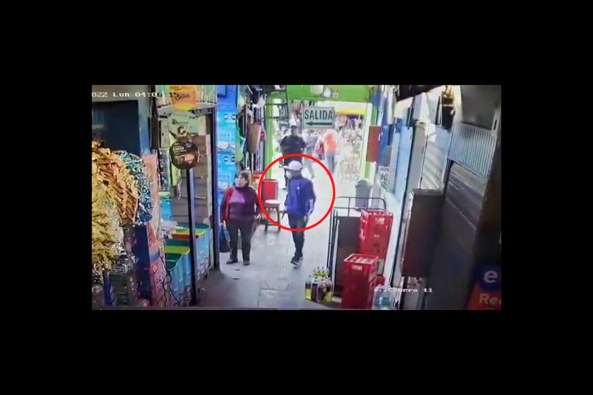 Asaltan comerciantes de mercado y repartidor.