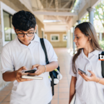 ¿Cómo controlar el uso del celular en niños y adolescentes?