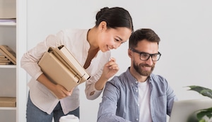 ¿Falta de liquidez? 3 estrategias digitales para que tu negocio no quiebre tras la temporada alta